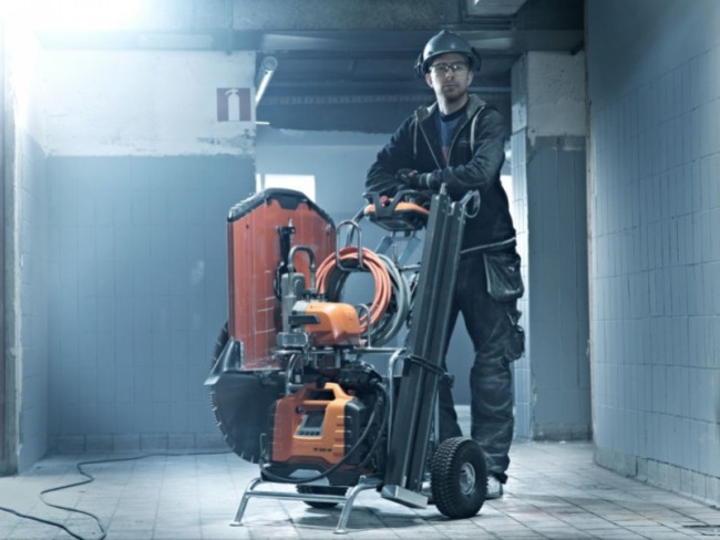 HUSQVARNA WS 220 HF Стенорезная машина 9672087-01