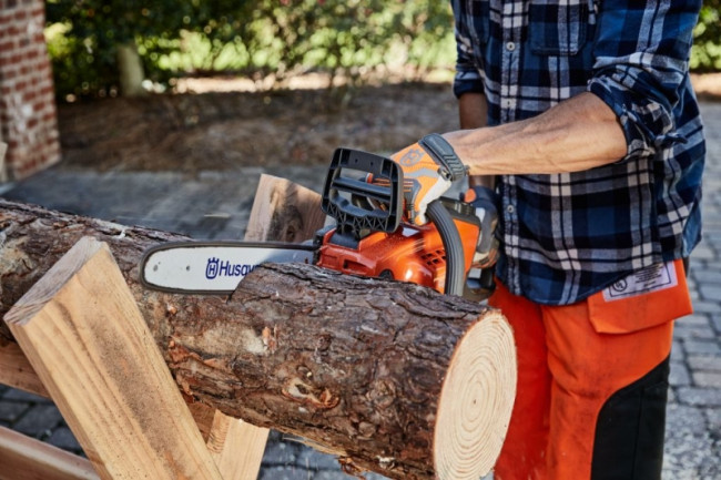 HUSQVARNA 120i  Аккумуляторная цепная пила 9670982-02