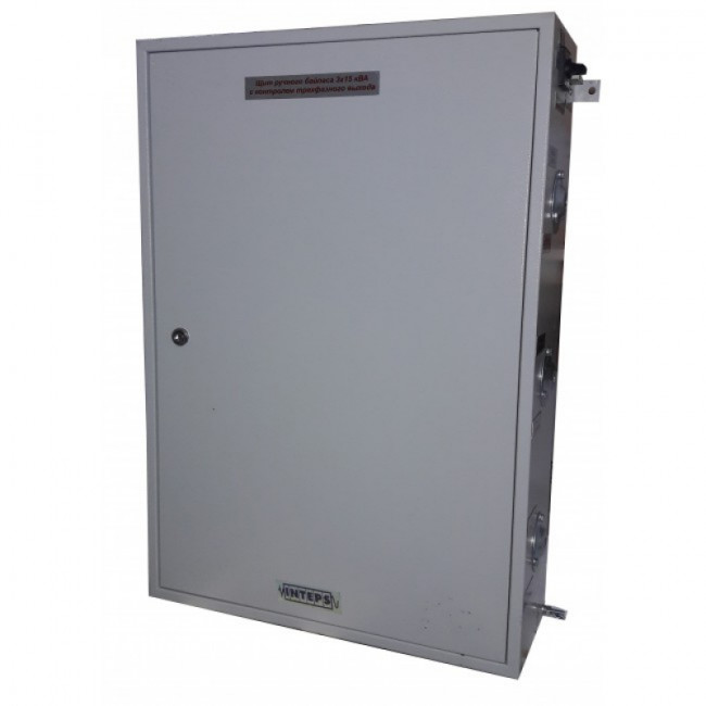 Щит коммутации ЩК 63-РБ-КТВ с ручным байпасом по каждой фазе и контролем трехфазного выхода