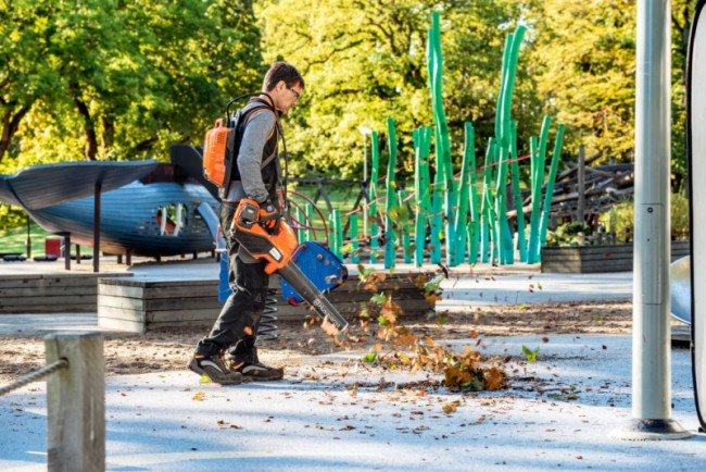 Аккумуляторный воздуходув HUSQVARNA 436LiB 9672524-02