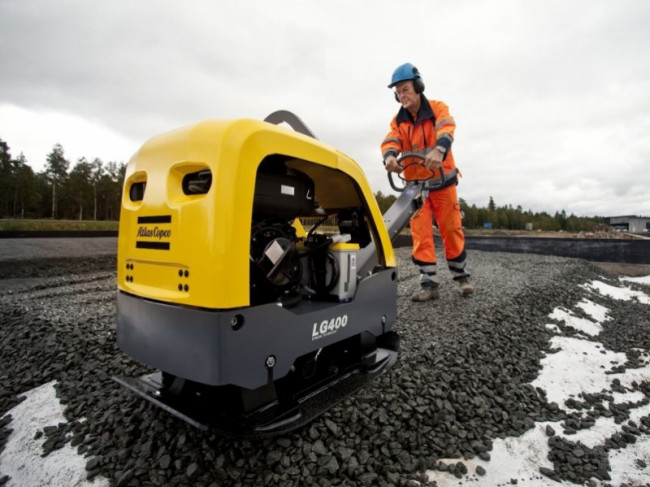 Husqvarna (Atlas Copco) LG 400  Реверсивная виброплита 9678554-01