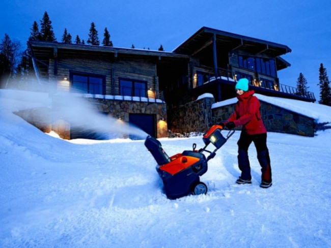 HUSQVARNA ST 151 Снегоуборщик бензиновый 9618100-14