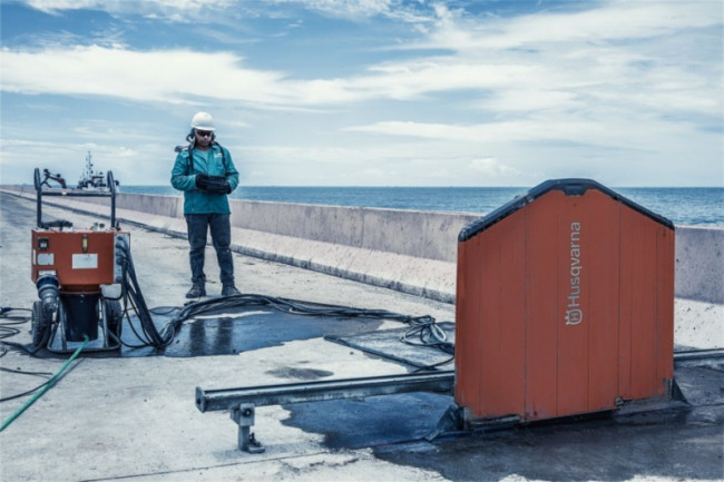 HUSQVARNA WS 463 Стенорезная машина 9651560-02 HUSQVARNA WS 463 Стенорезная машина 9651560-02