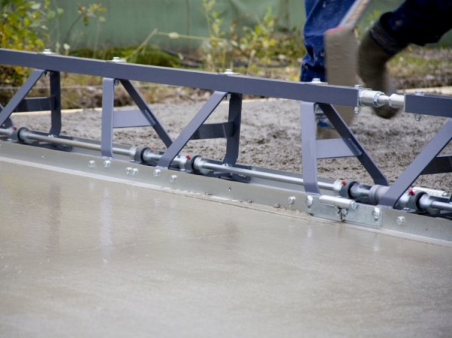 Привод бензиновый секционной виброрейки Husqvarna BT 90 G 9678755-03 Привод бензиновый секционной виброрейки Husqvarna BT 90 G 9678755-03