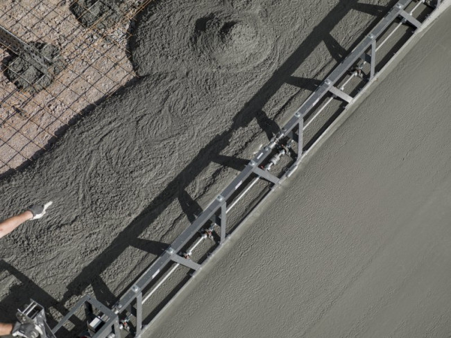 Привод бензиновый секционной виброрейки Husqvarna BT 90 G 9678755-03 Привод бензиновый секционной виброрейки Husqvarna BT 90 G 9678755-03