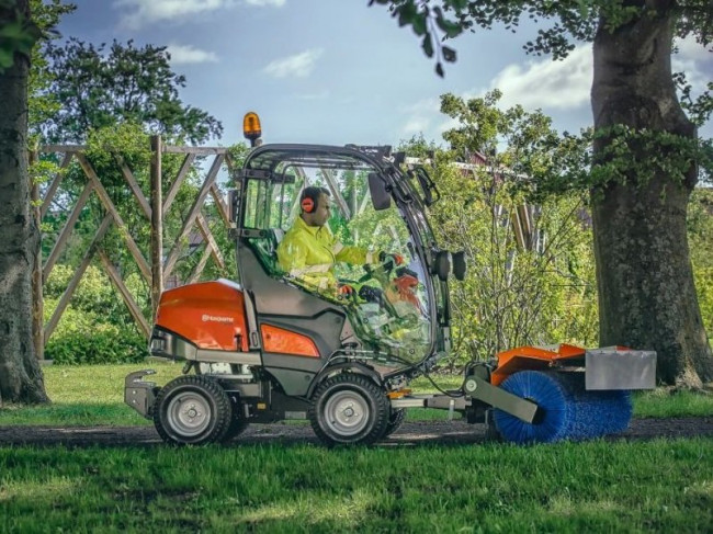 Щетка для райдера HUSQVARNA 5904500-01