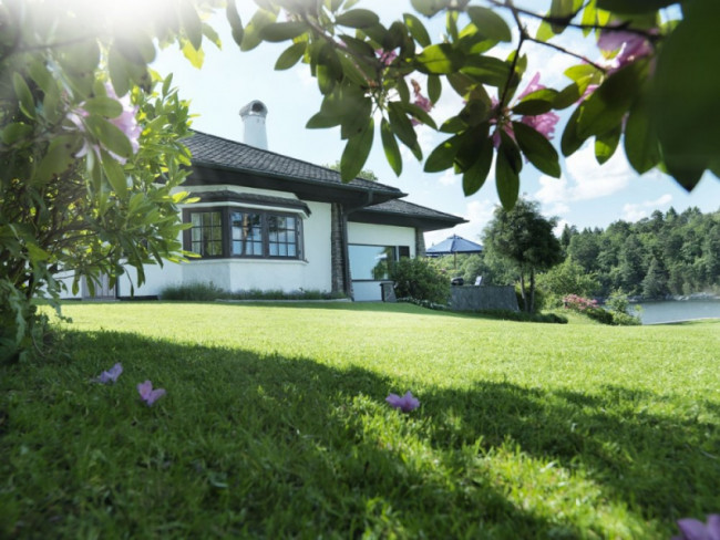 HUSQVARNA LC 141Li Газонокосилка аккумуляторная 9676284-01