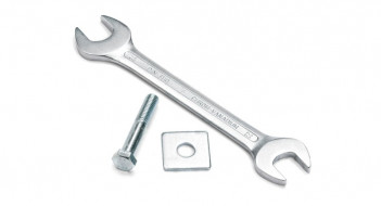 Принадлежность к CS Комплект инструментов и крепежа HUSQVARNA 5311144-75