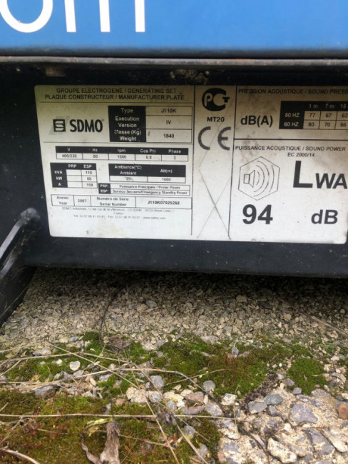 БУ дизельный генератор SDMO J 110