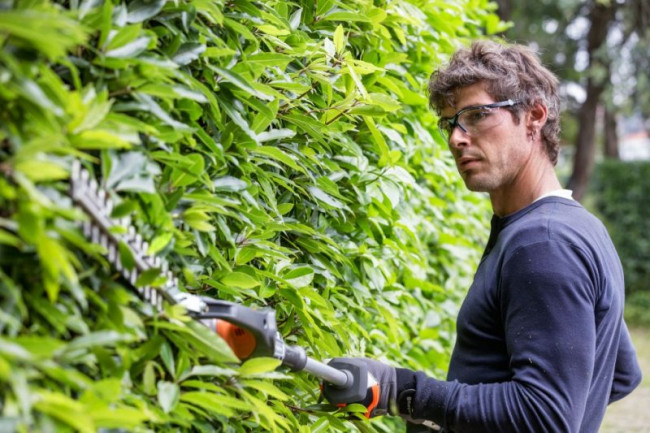 Аккумуляторные ножницы штанговые HUSQVARNA 536LiHE3 9673415-11