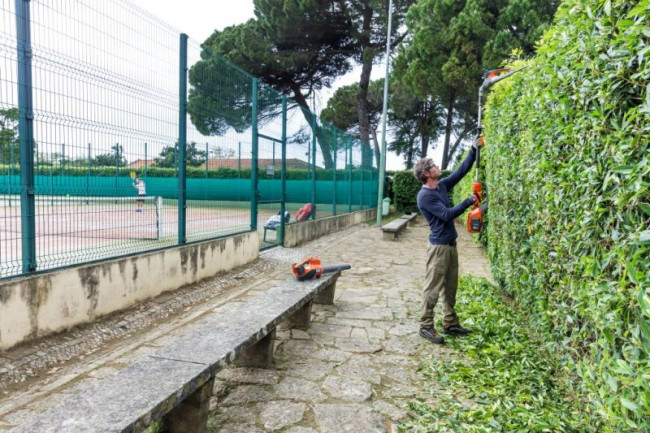 Аккумуляторные ножницы штанговые HUSQVARNA 536LiHE3 9673415-11