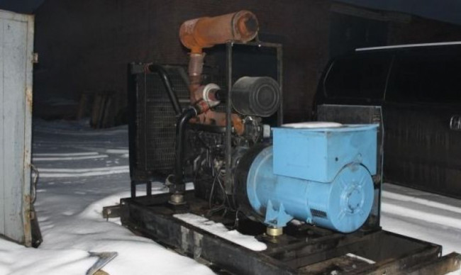 БУ дизельный генератор SDMO j275k