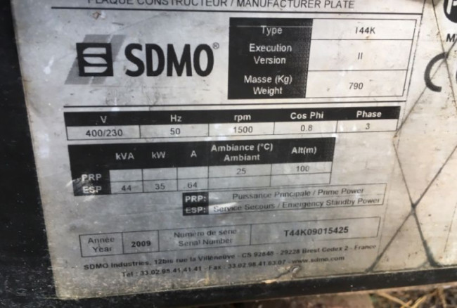 БУ дизельный генератор SDMO t44