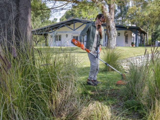 HUSQVARNA 115iL Триммер аккумуляторный 9670988-01