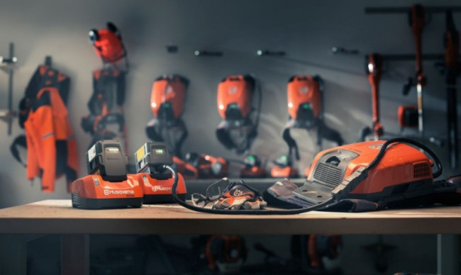 Аккумулятор BLi 100 Husqvarna 9670918-01