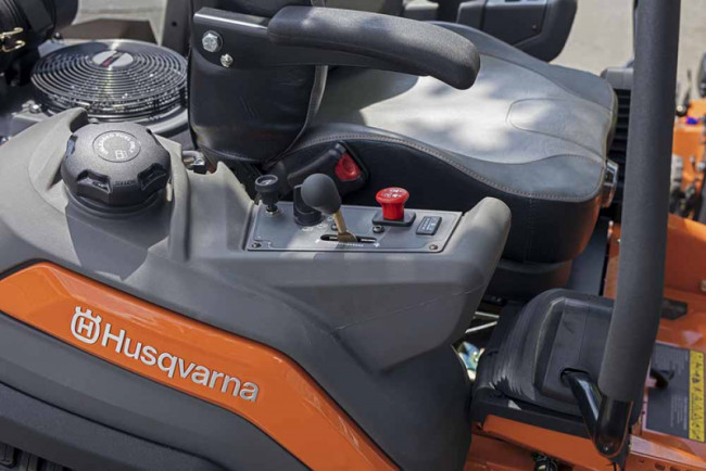 Трактор с нулевым радиусом разворота HUSQVARNA Z560X 9676697-02