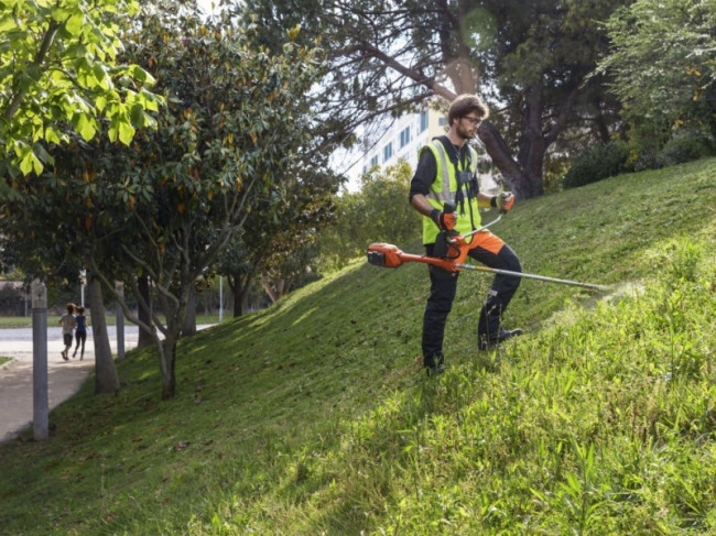 HUSQVARNA 536LiRX Триммер аккумуляторный 9673267-11 HUSQVARNA 536LiRX Триммер аккумуляторный 9673267-11