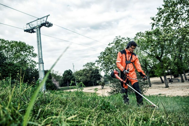 HUSQVARNA 525RX Триммер бензиновый бензокоса 9667768-01 HUSQVARNA 525RX Триммер бензиновый бензокоса 9667768-01