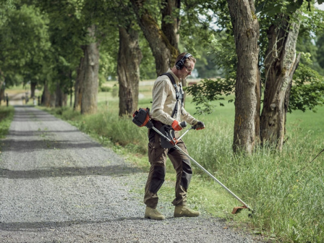 HUSQVARNA 325R Триммер бензиновый бензокоса 9679084-02